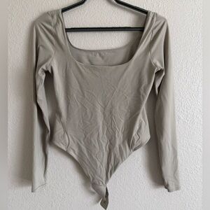 Lululemon wondermost square neck bodysuit